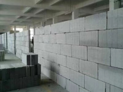 汉川蒸压粉煤灰砂加气混凝土应力应变全曲线及其砌块砌体力学性能试验研究